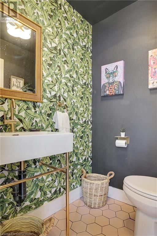 108 BLENHEIM ROAD Image 25