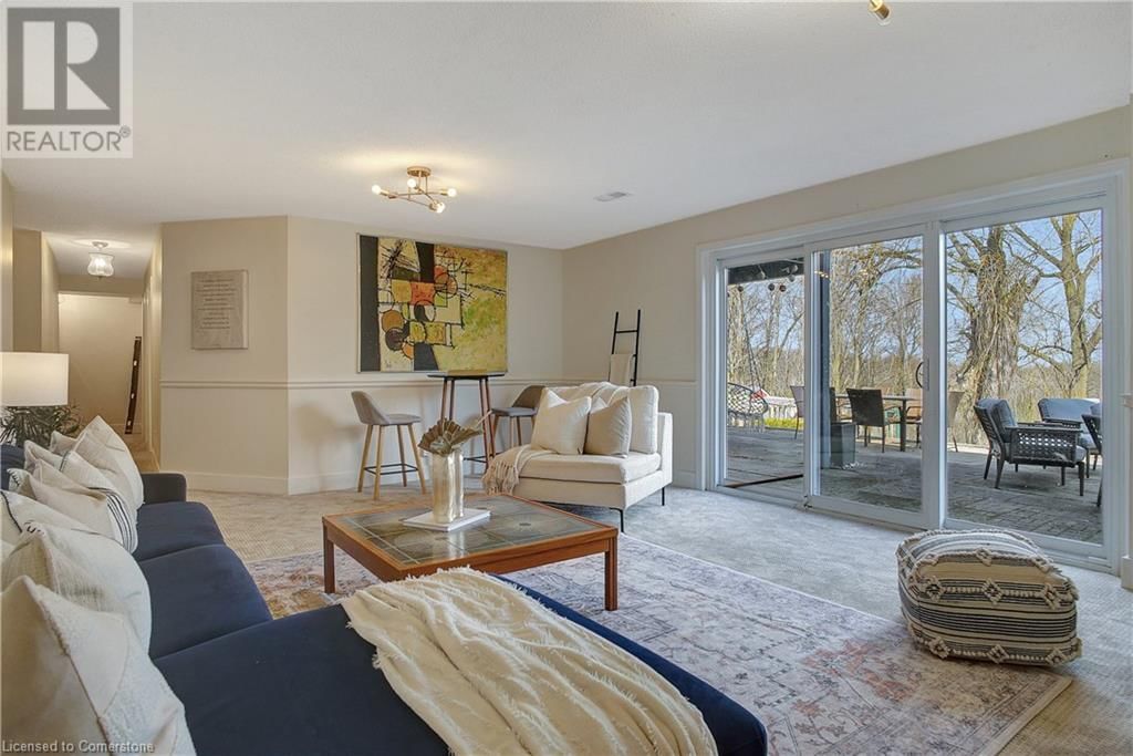 108 BLENHEIM ROAD Image 31