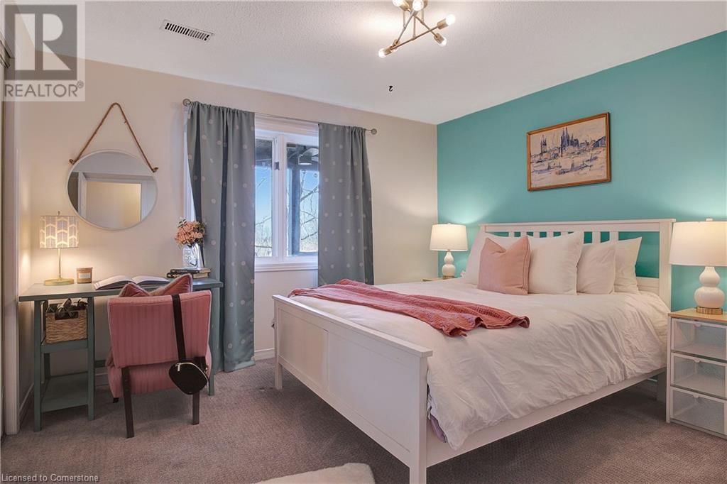 108 BLENHEIM ROAD Image 35