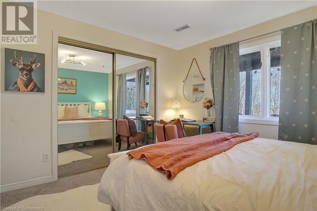 108 BLENHEIM ROAD Image 36