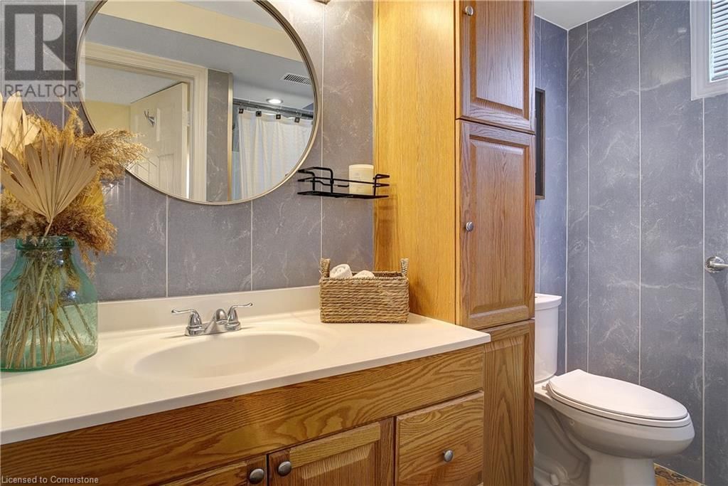 108 BLENHEIM ROAD Image 38