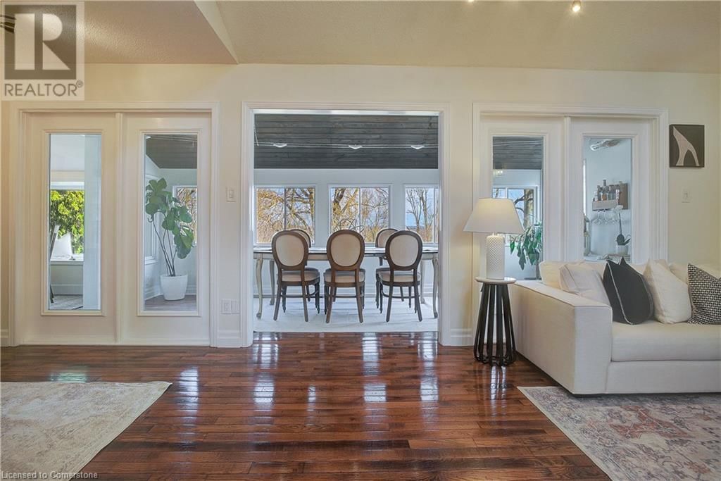 108 BLENHEIM ROAD Image 7