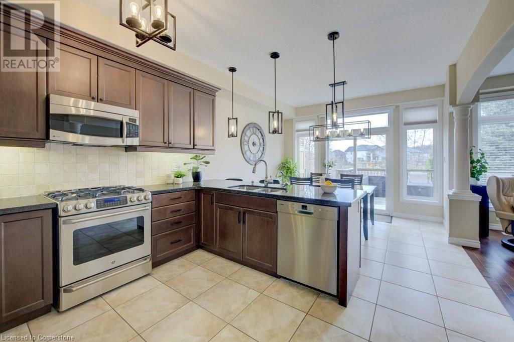 94 PARKVALE DRIVE Image 12