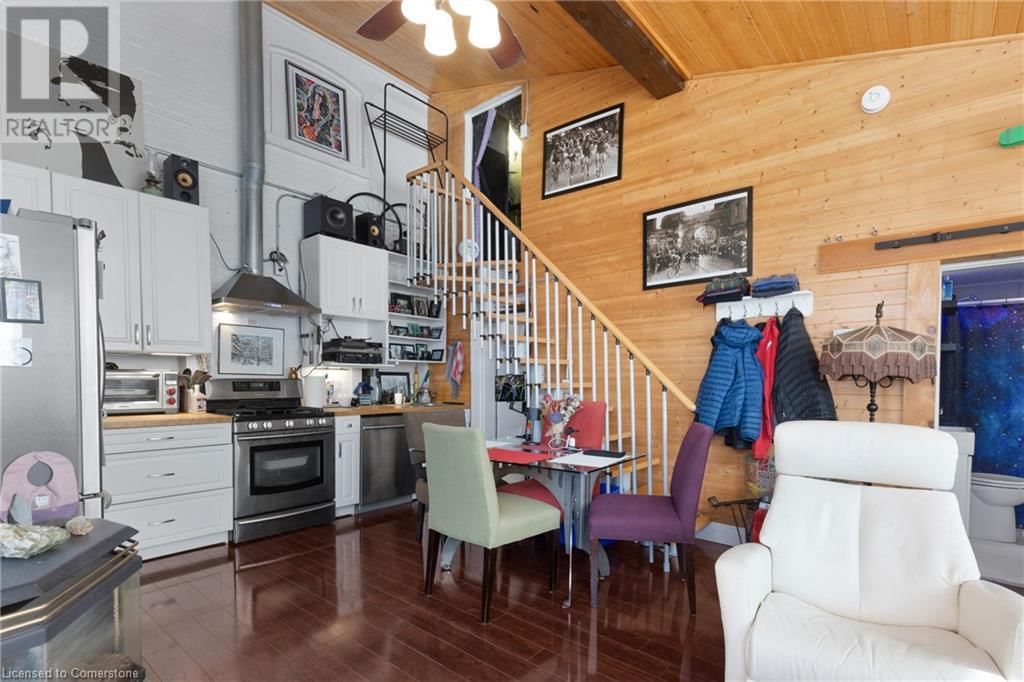 21 CHAPMAN ST W STREET WEST Image 34