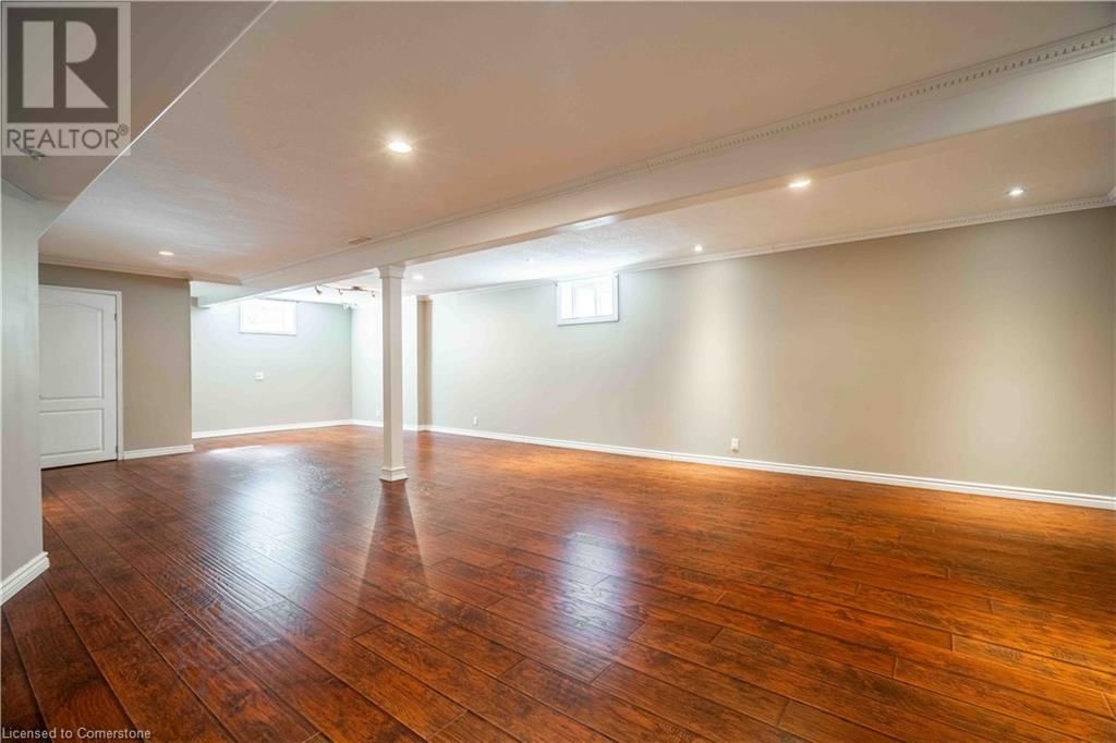 6 BLACKBURN LANE Image 29