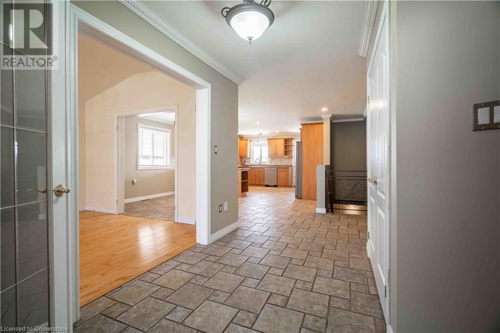 6 BLACKBURN LANE Image 6