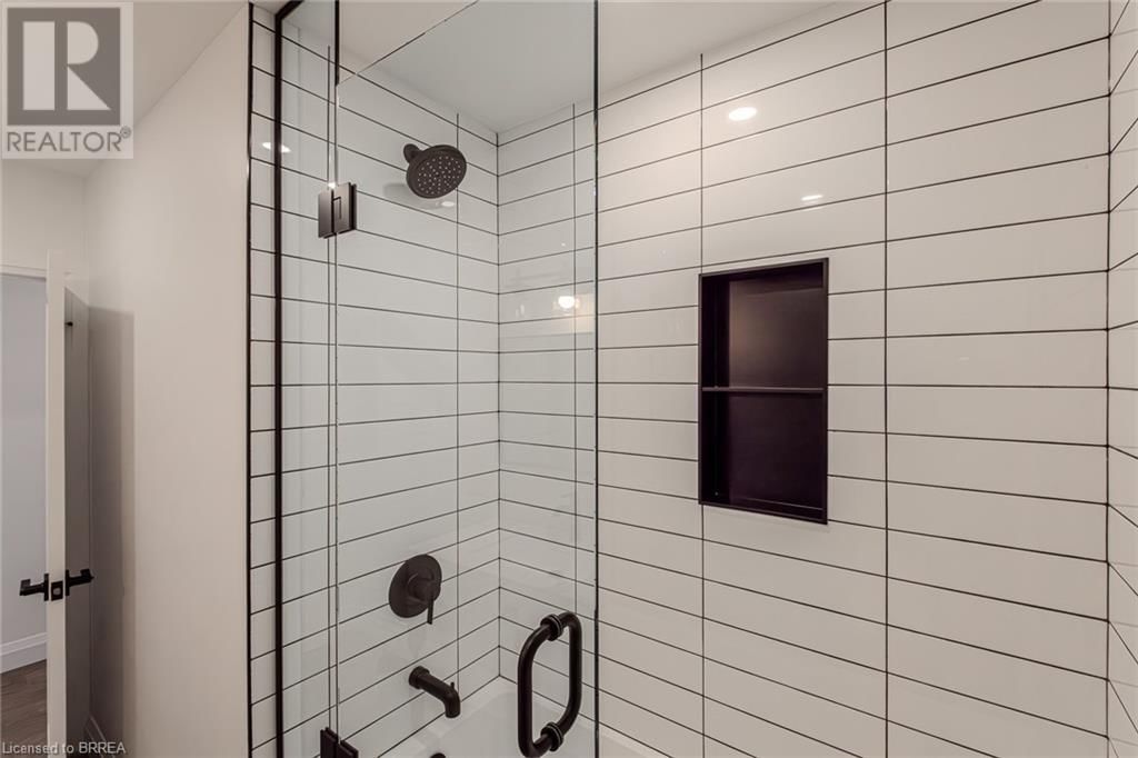 11 ANN STREET Image 24