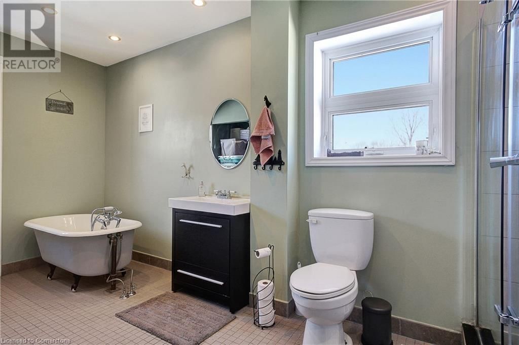 776597 BLANDFORD ROAD Image 14