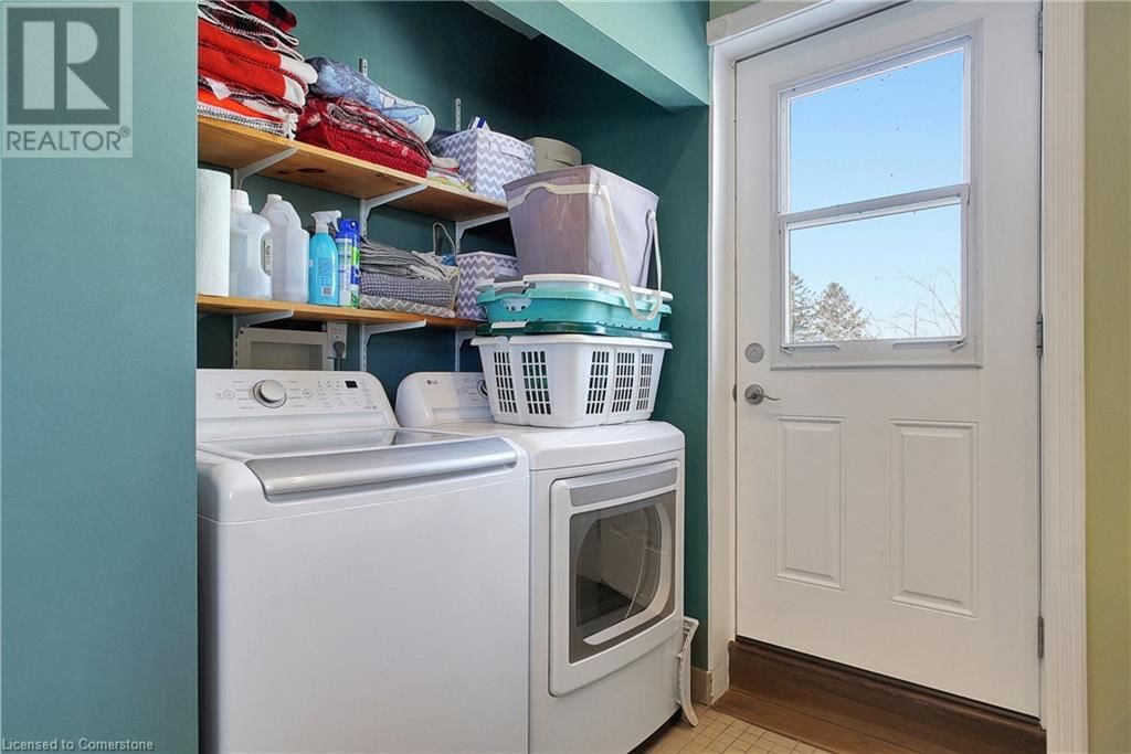 776597 BLANDFORD ROAD Image 17