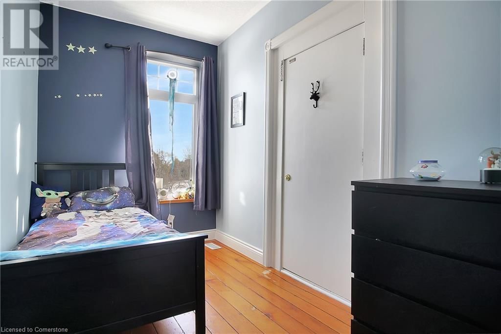 776597 BLANDFORD ROAD Image 18