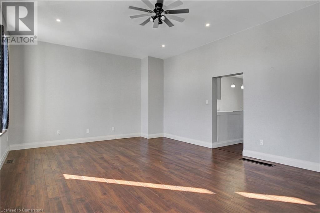 776597 BLANDFORD ROAD Image 25