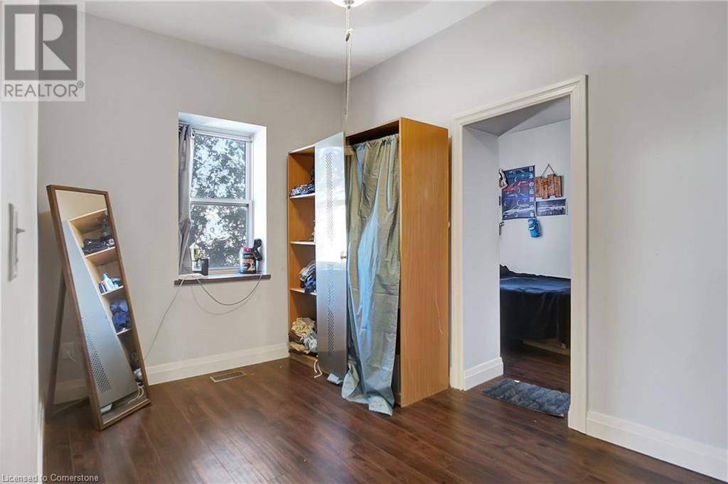 776597 BLANDFORD ROAD Image 36