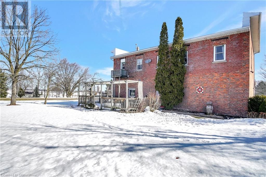 776597 BLANDFORD ROAD Image 40