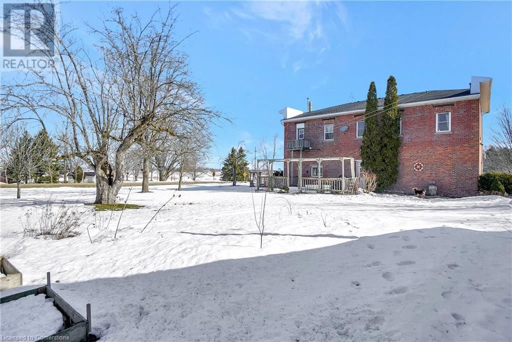 776597 BLANDFORD ROAD Image 41