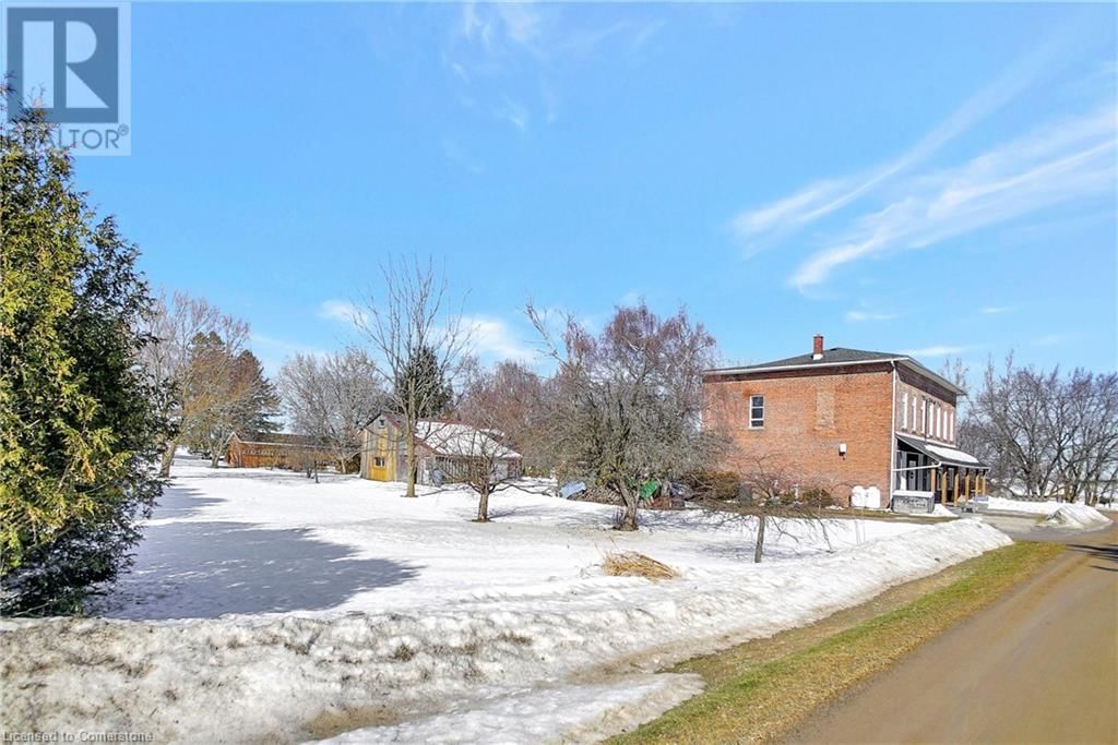 776597 BLANDFORD ROAD Image 43