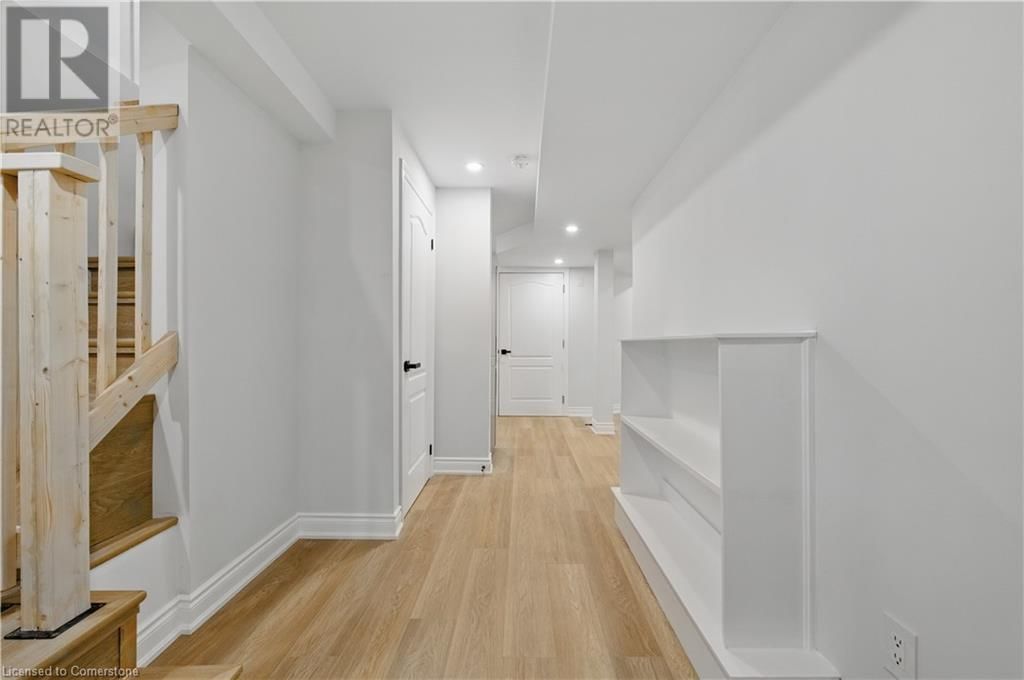 3 - 333 EMERALD STREET NORTH Image 15