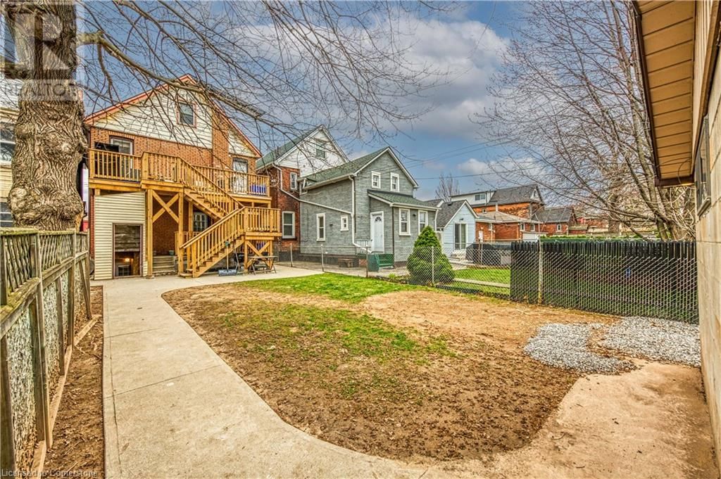 3 - 333 EMERALD STREET NORTH Image 26