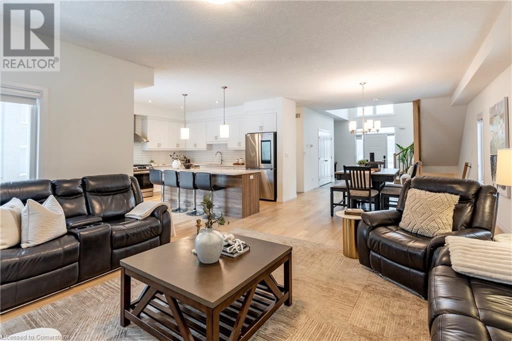 104 DEMPSEY DRIVE Image 12
