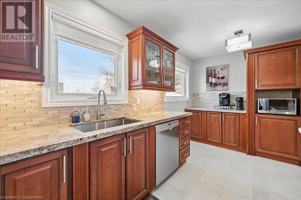 452 WEDGEWOOD DRIVE Image 10