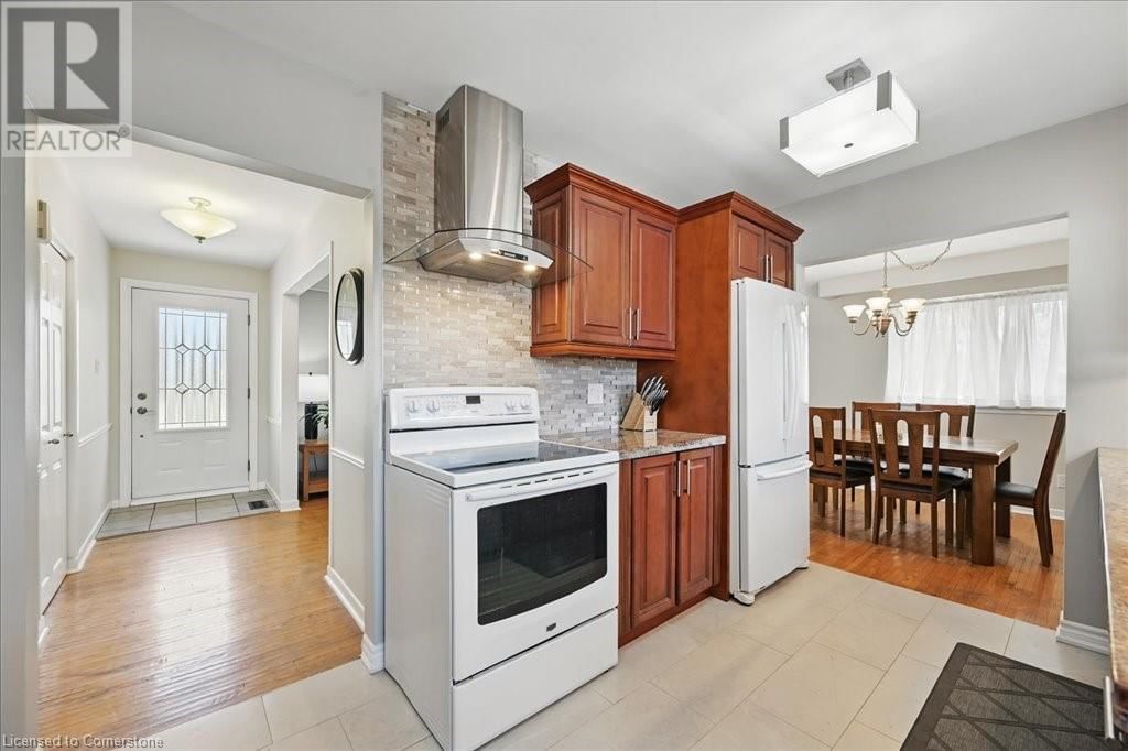 452 WEDGEWOOD DRIVE Image 12