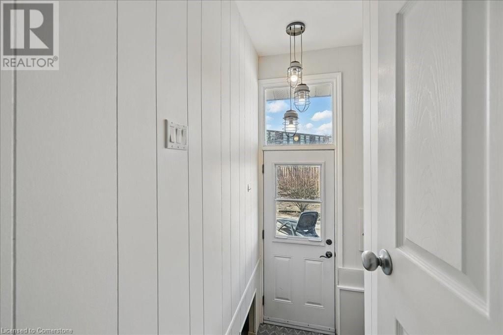 452 WEDGEWOOD DRIVE Image 23