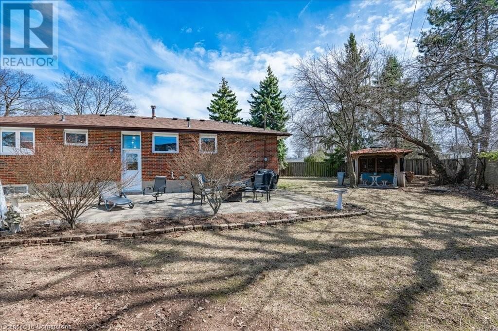 452 WEDGEWOOD DRIVE Image 32