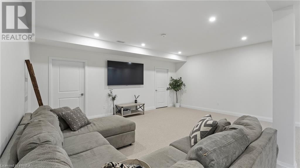 790 SOUTH COAST DRIVE Image 26