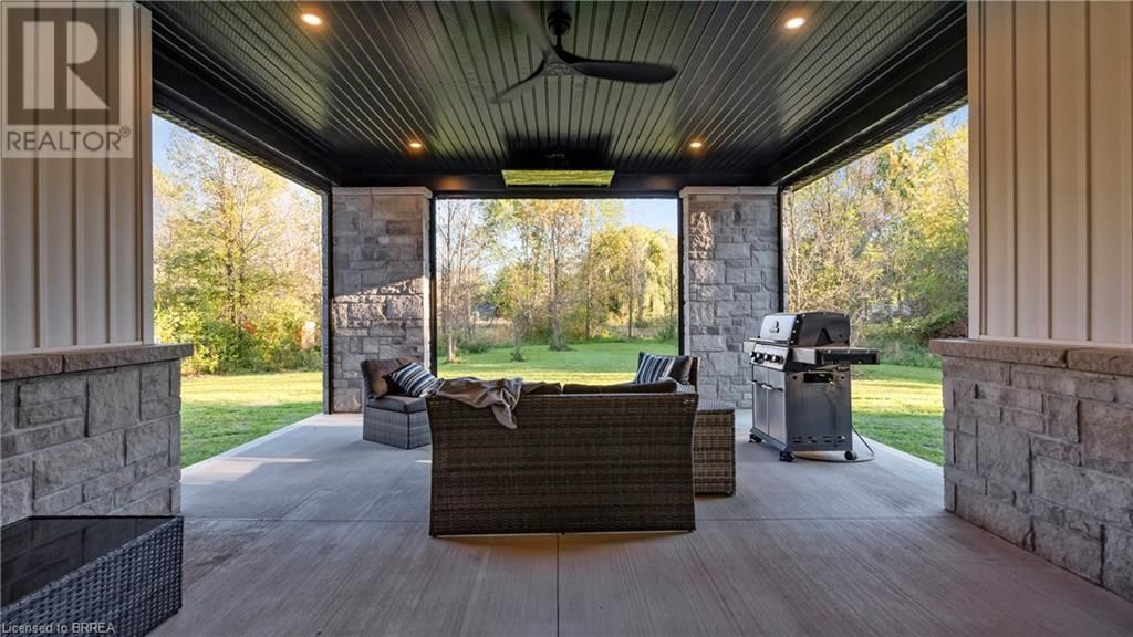 790 SOUTH COAST DRIVE Image 33