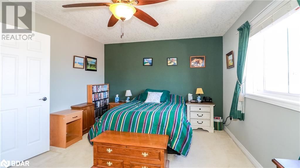 40 BENJAMIN LANE Image 25
