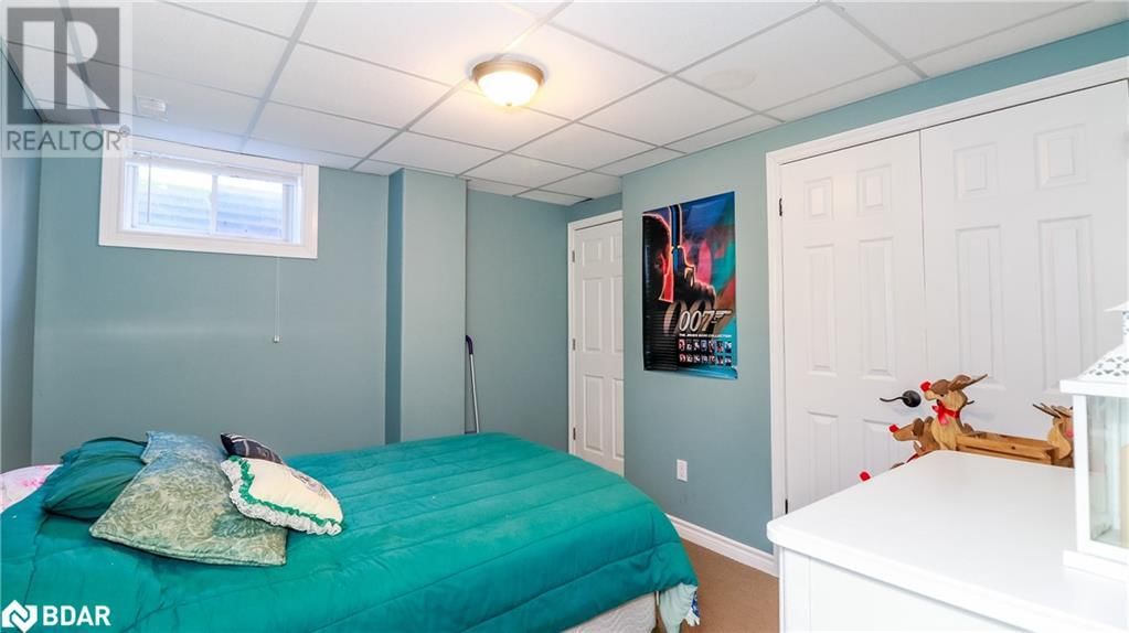 40 BENJAMIN LANE Image 30