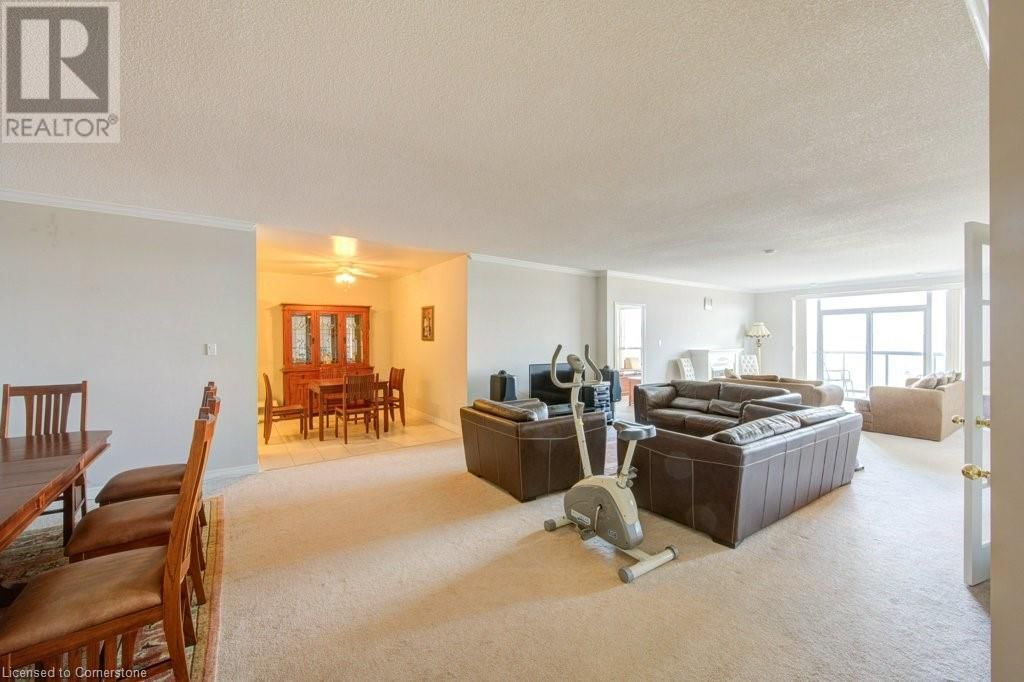 1001 - 255 KEATS WAY Image 11