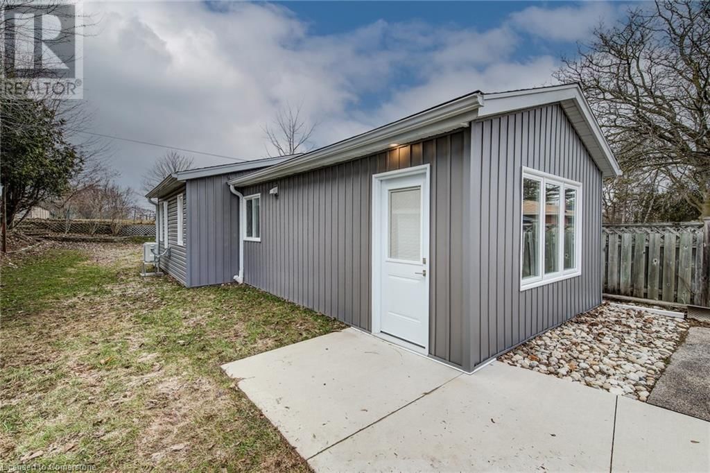 444 SPEEDVALE AVENUE EAST Image 24