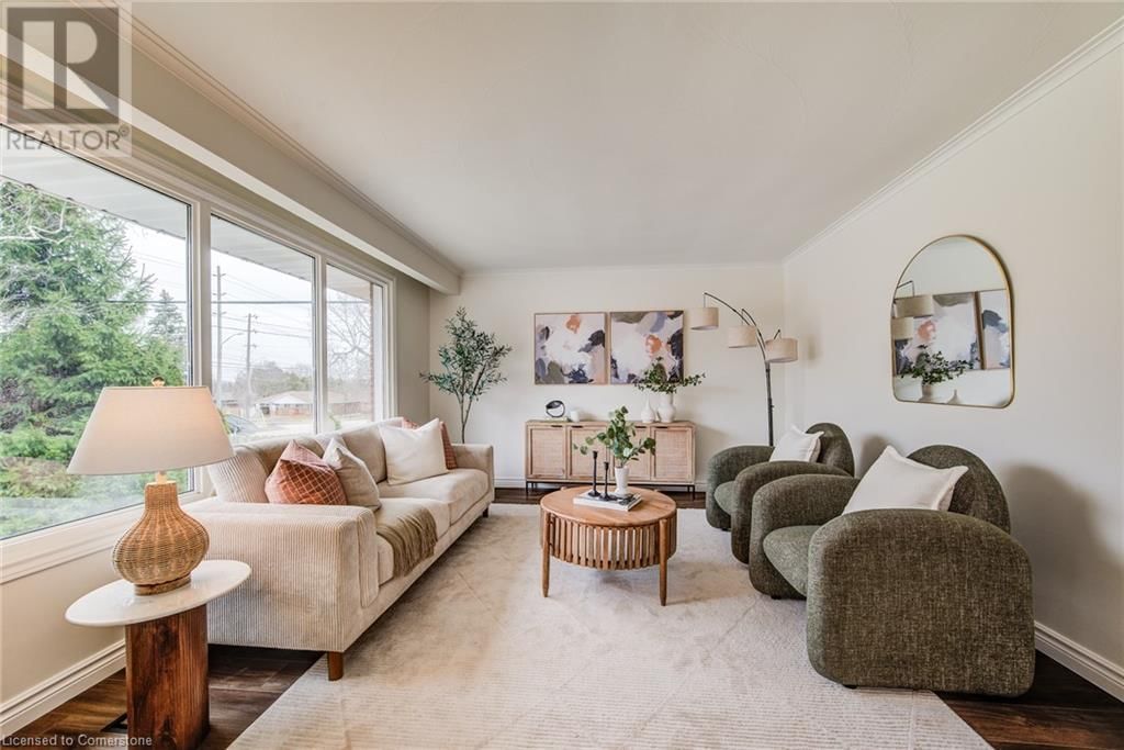 444 SPEEDVALE AVENUE EAST Image 3