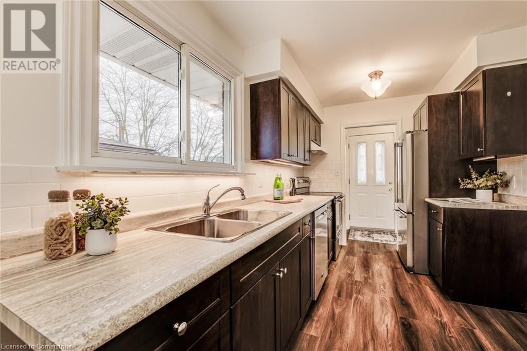 444 SPEEDVALE AVENUE EAST Image 8