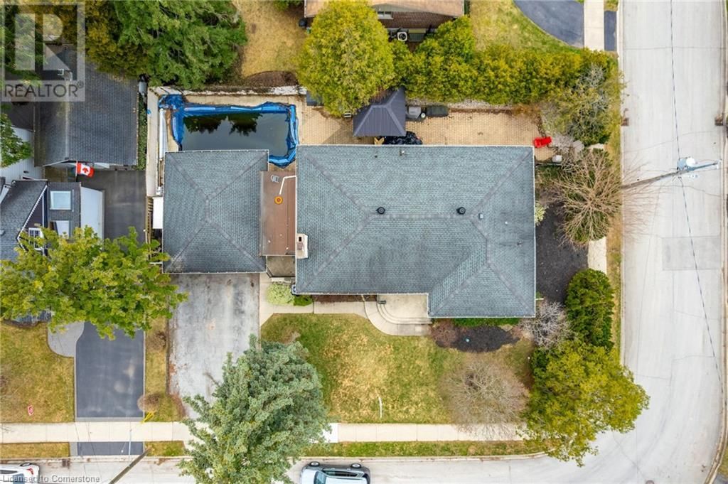 212 BROOKFIELD AVENUE Image 2