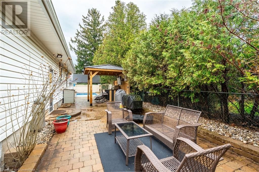 212 BROOKFIELD AVENUE Image 30