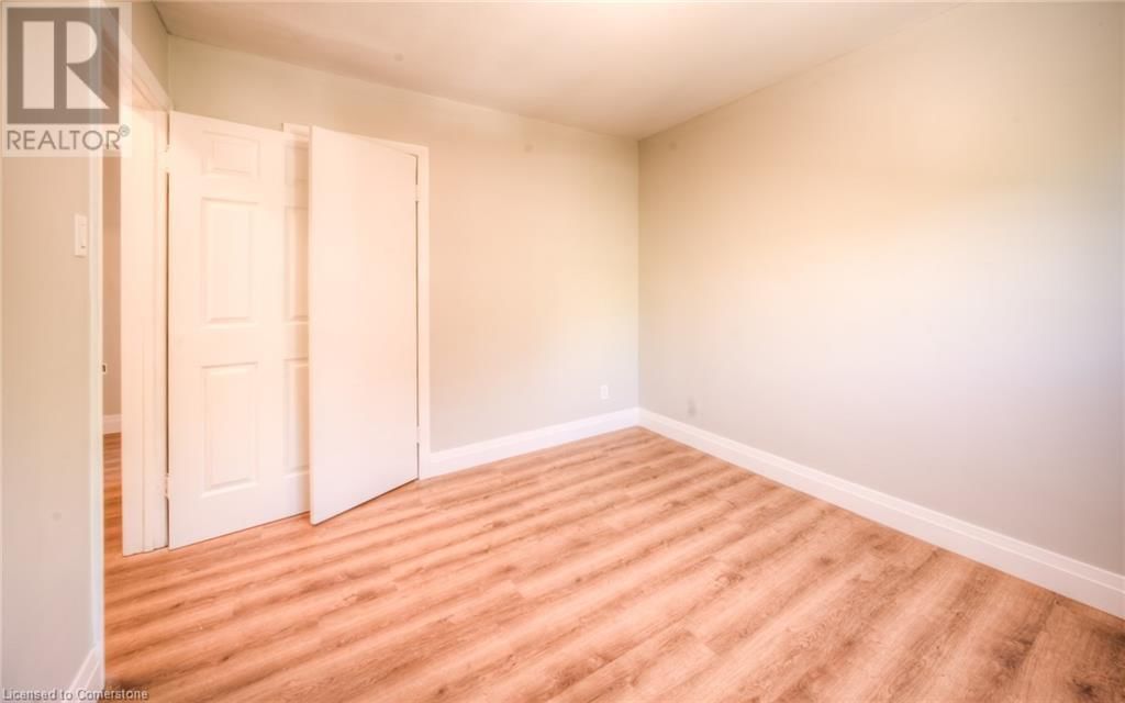 22 - 158 ERB STREET Image 17