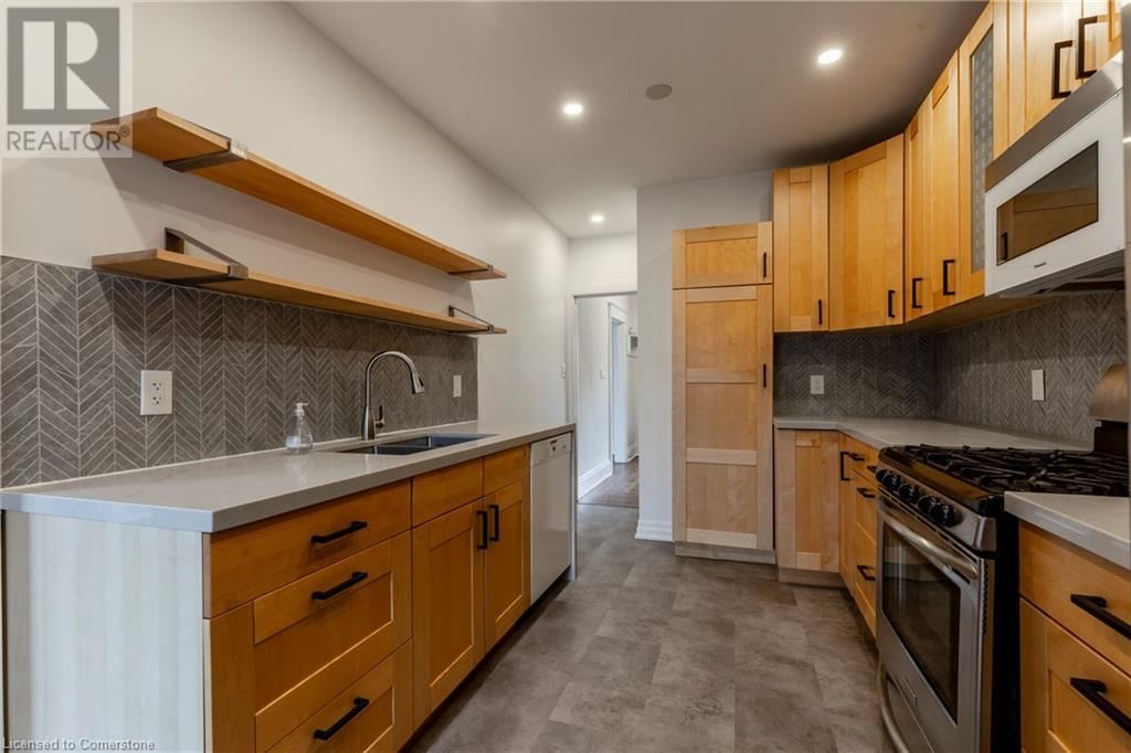 182 HERKIMER STREET Image 14