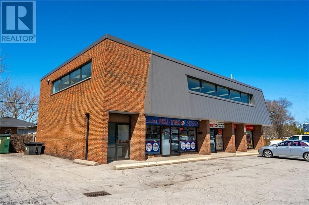 2ND FLOOR - 237 PARKDALE AVENUE NORTH Image 6