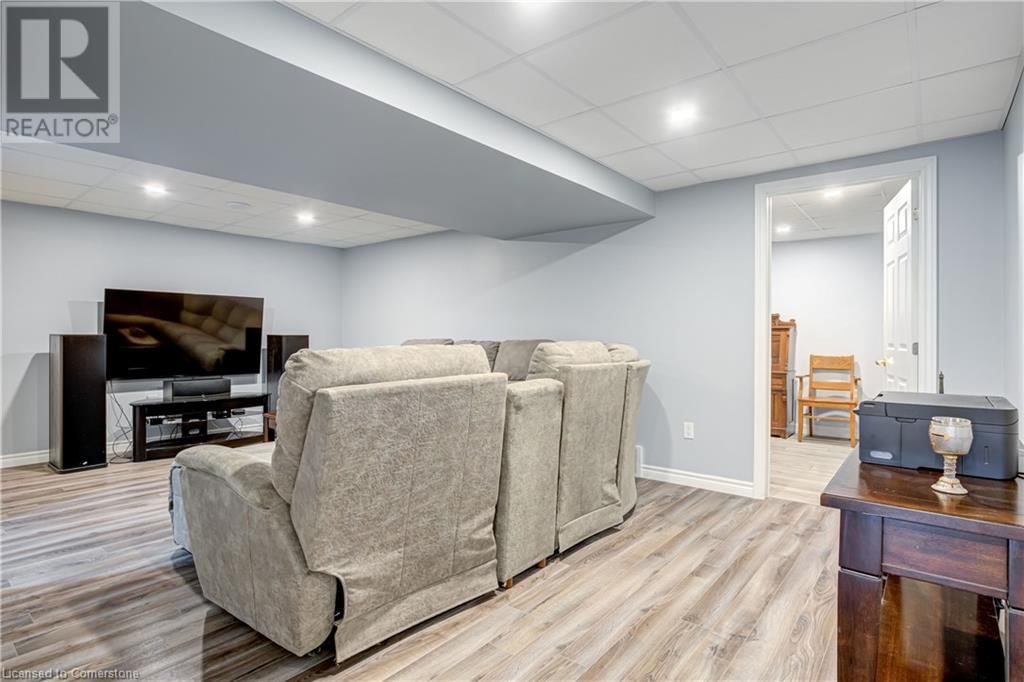 7 MILLCROFT DRIVE Image 23