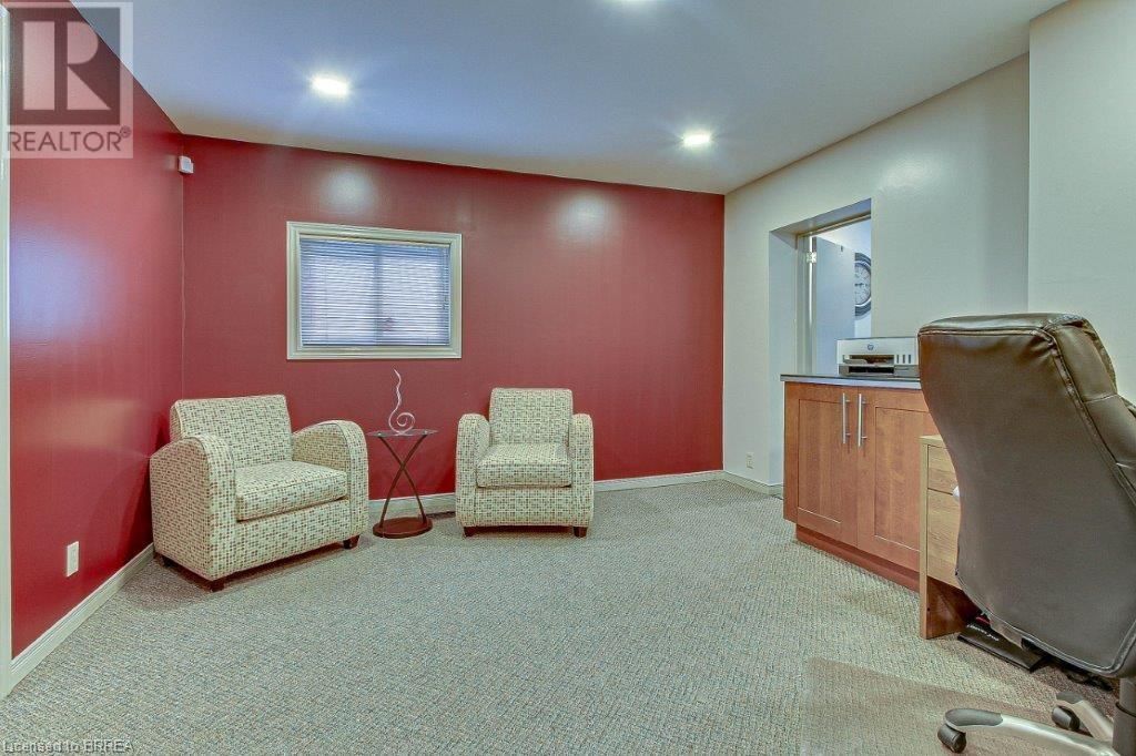 254 BRANT AVENUE Image 32