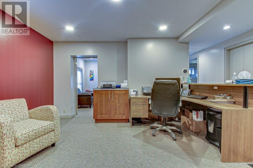 254 BRANT AVENUE Image 33
