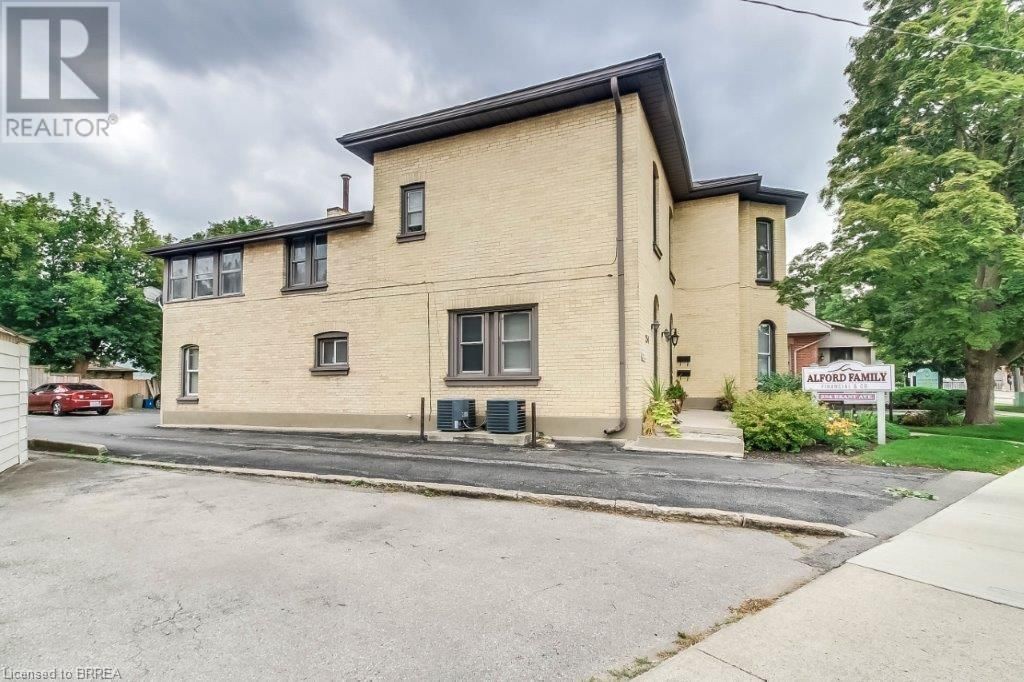 254 BRANT AVENUE Image 38