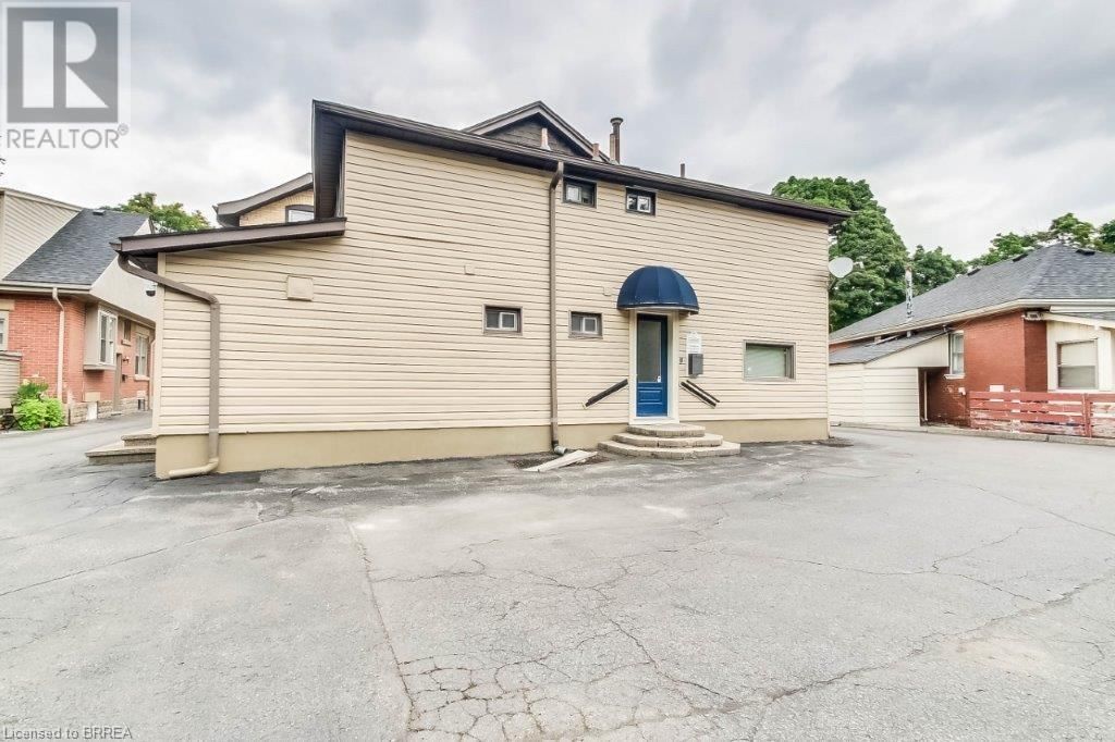 254 BRANT AVENUE Image 39