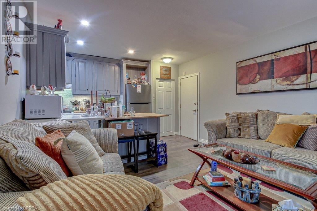 254 BRANT AVENUE Image 4