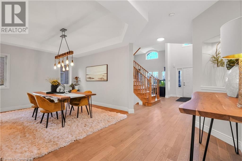 70 SCHWEITZER CRESCENT Image 24