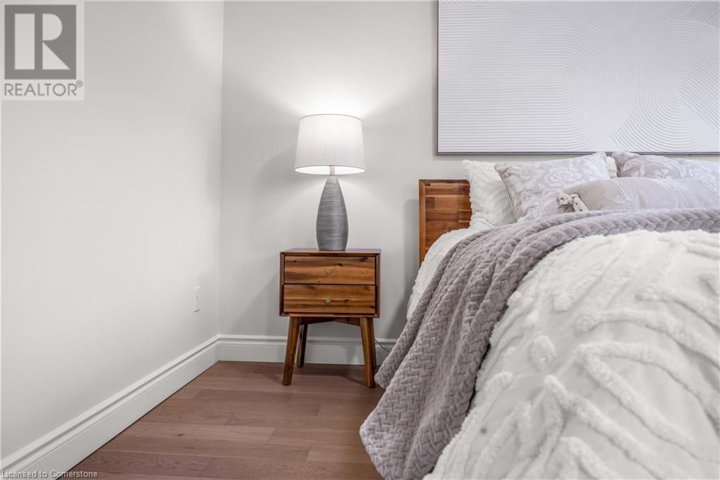 70 SCHWEITZER CRESCENT Image 30
