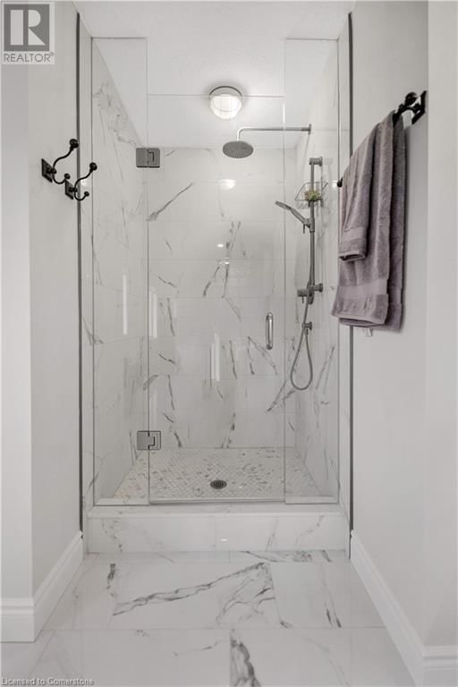 70 SCHWEITZER CRESCENT Image 35