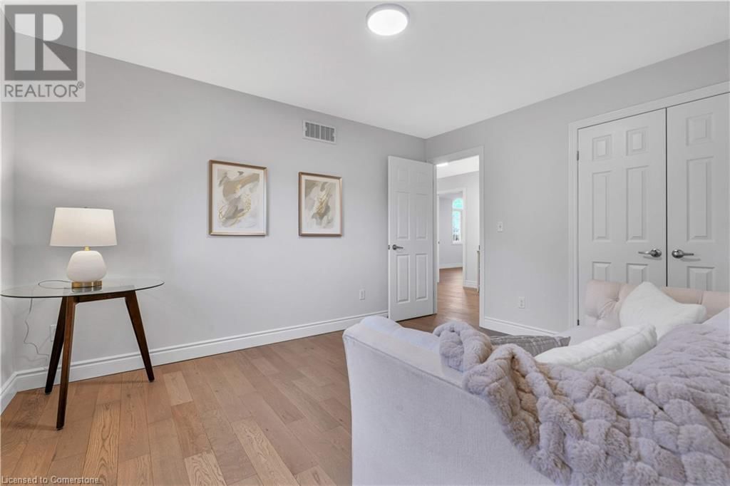 70 SCHWEITZER CRESCENT Image 41