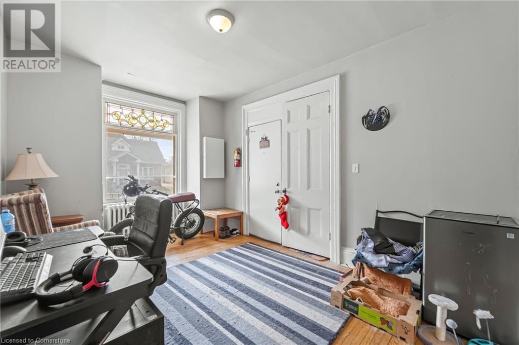 242 DALHOUSIE STREET Image 21